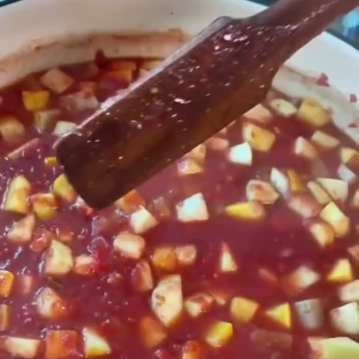 Тёщин язык в кастрюле
